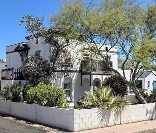 Unit 1 - 2Br Roosevelt Row, Free Parking, Private Yard