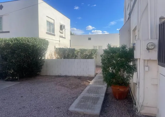 Unit 1 - 2Br Roosevelt Row, Free Parking, Private Yard Apartamento *